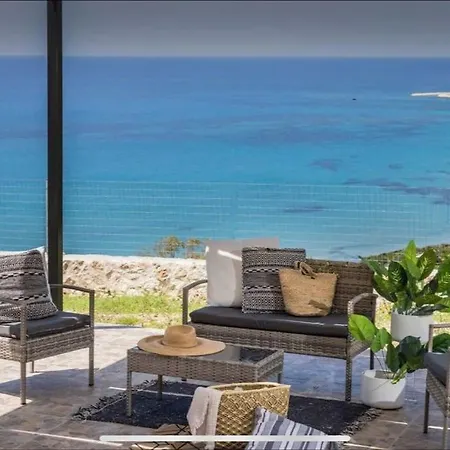 Kaminia Serenity House Nyaraló Radzaklí