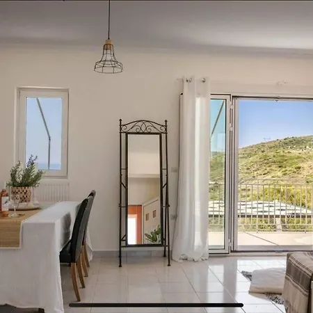 Kaminia Serenity House Nyaraló