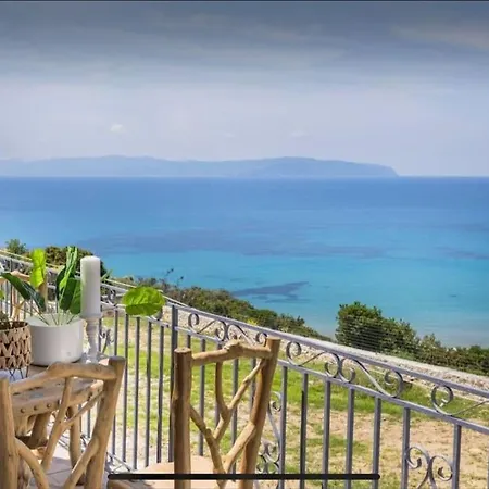 Kaminia Serenity House Nyaraló *